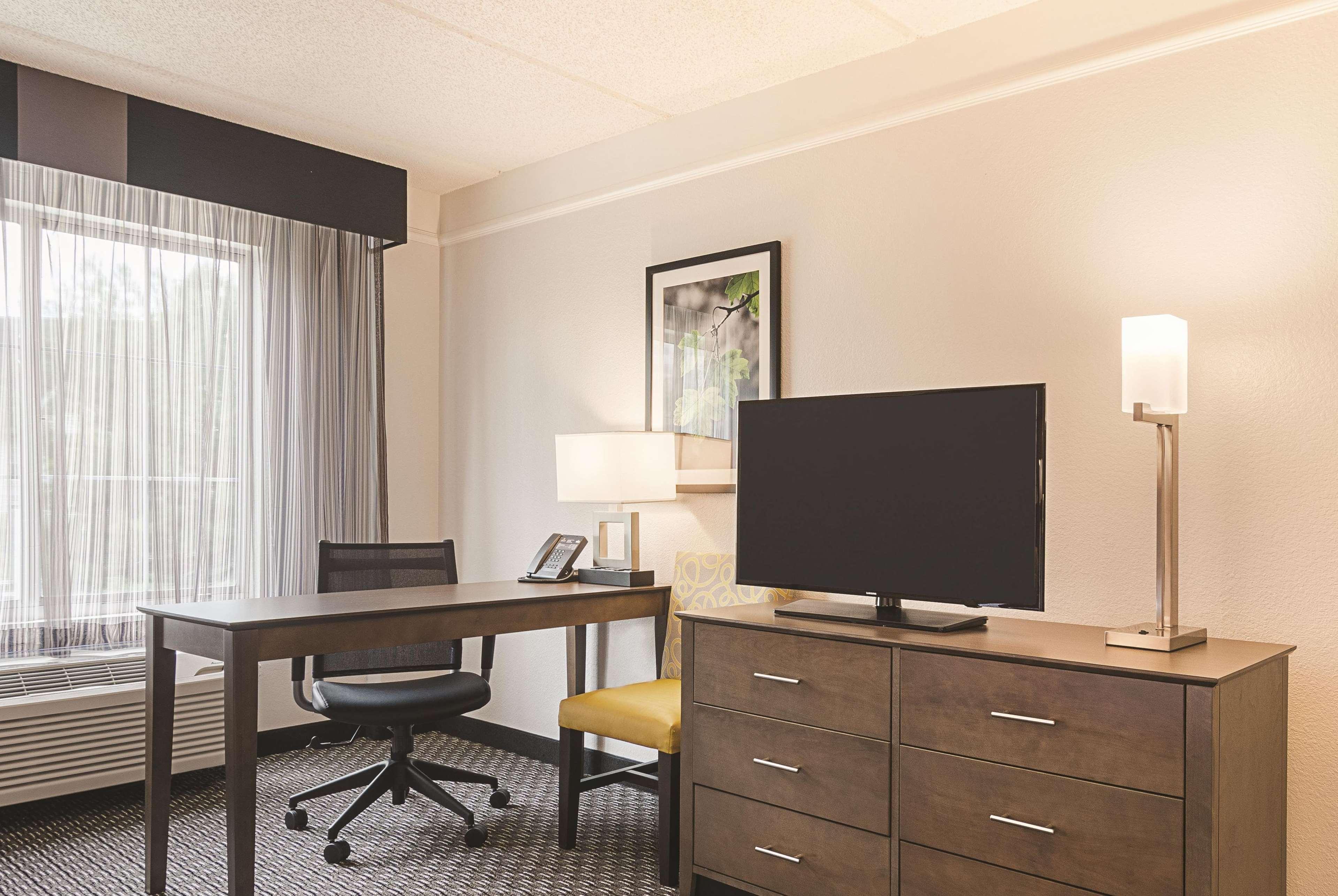 La Quinta By Wyndham Atlanta Perimeter Medical Hotel Санди Спрингс Екстериор снимка