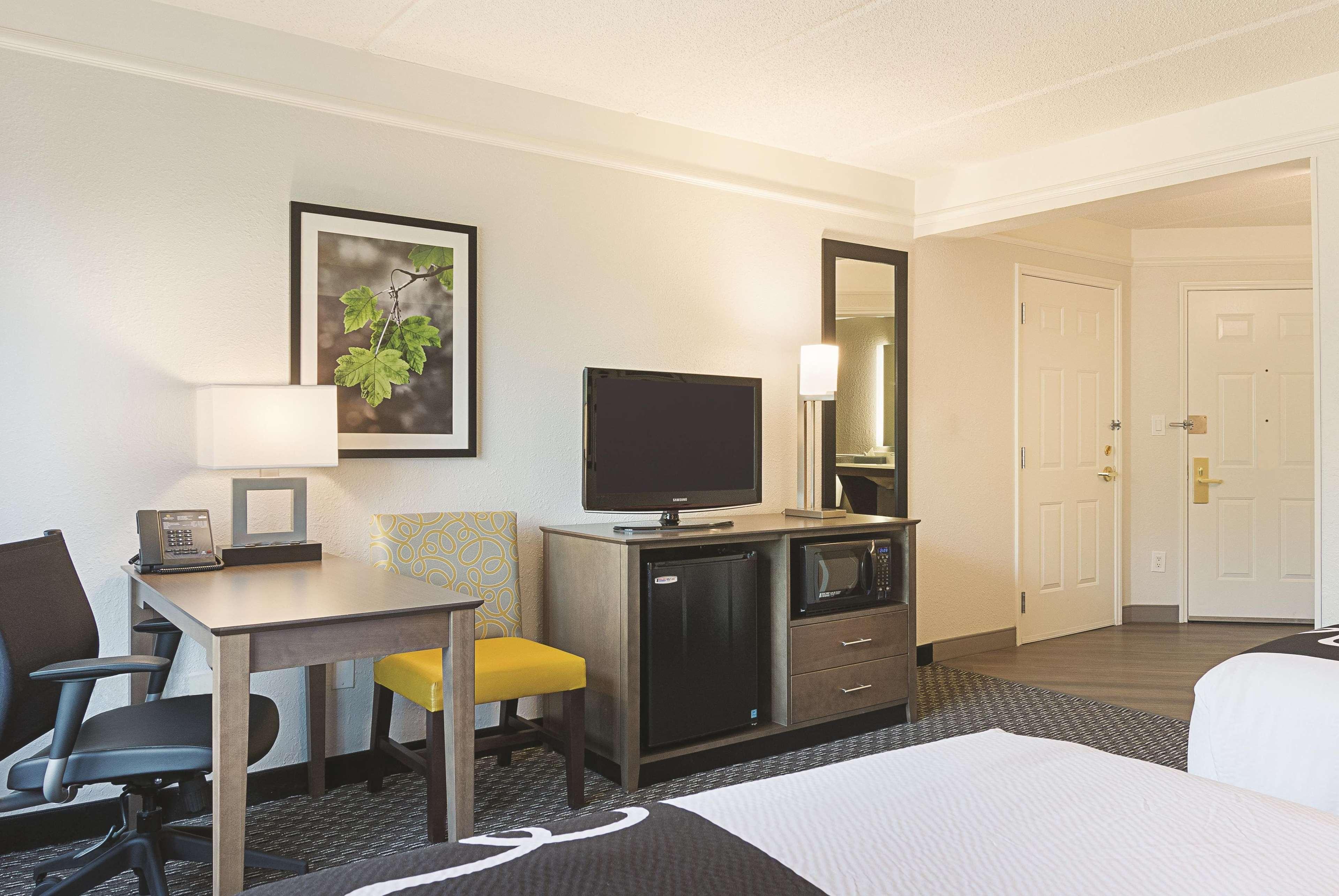 La Quinta By Wyndham Atlanta Perimeter Medical Hotel Санди Спрингс Екстериор снимка