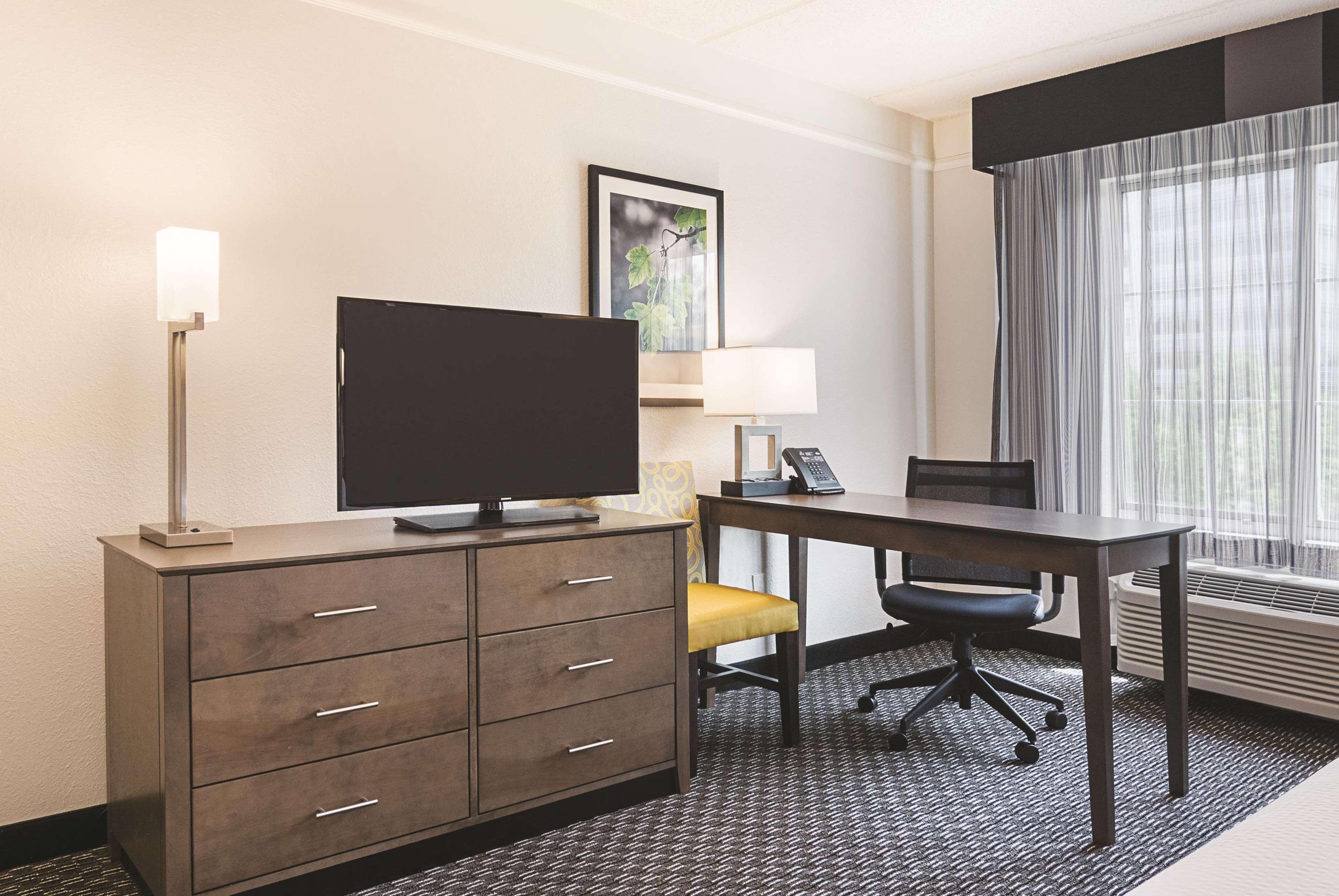 La Quinta By Wyndham Atlanta Perimeter Medical Hotel Санди Спрингс Екстериор снимка