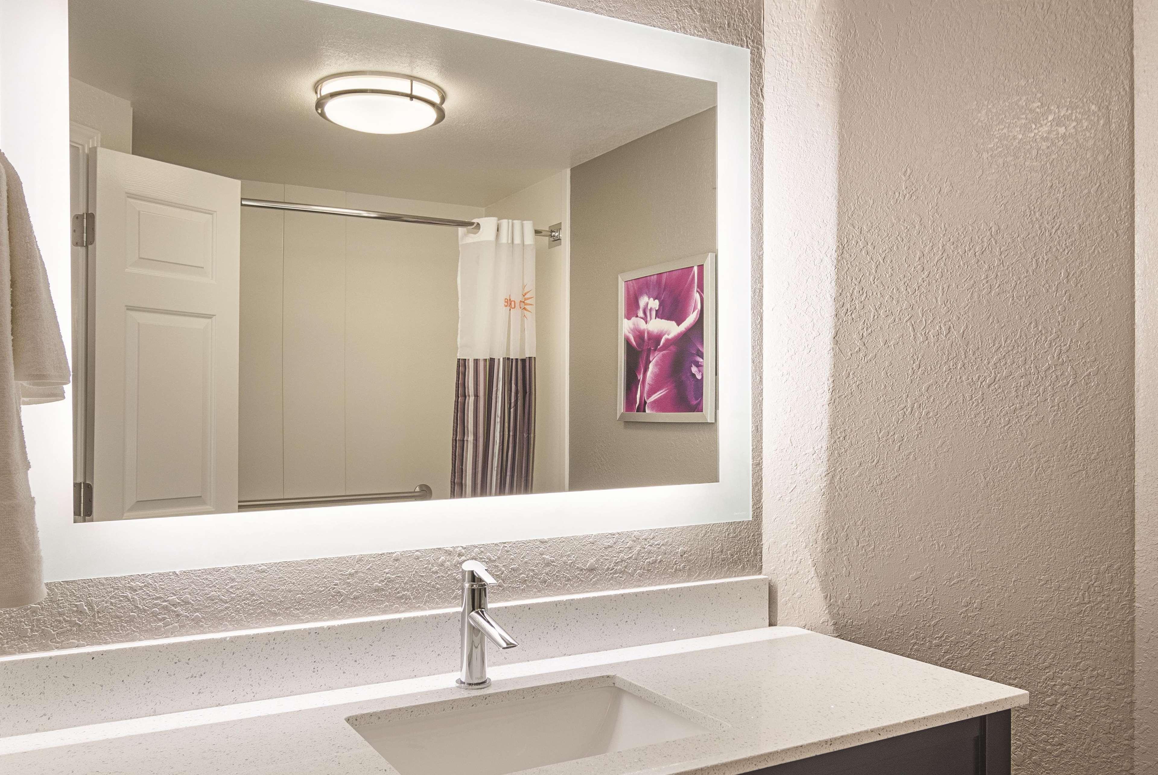 La Quinta By Wyndham Atlanta Perimeter Medical Hotel Санди Спрингс Екстериор снимка