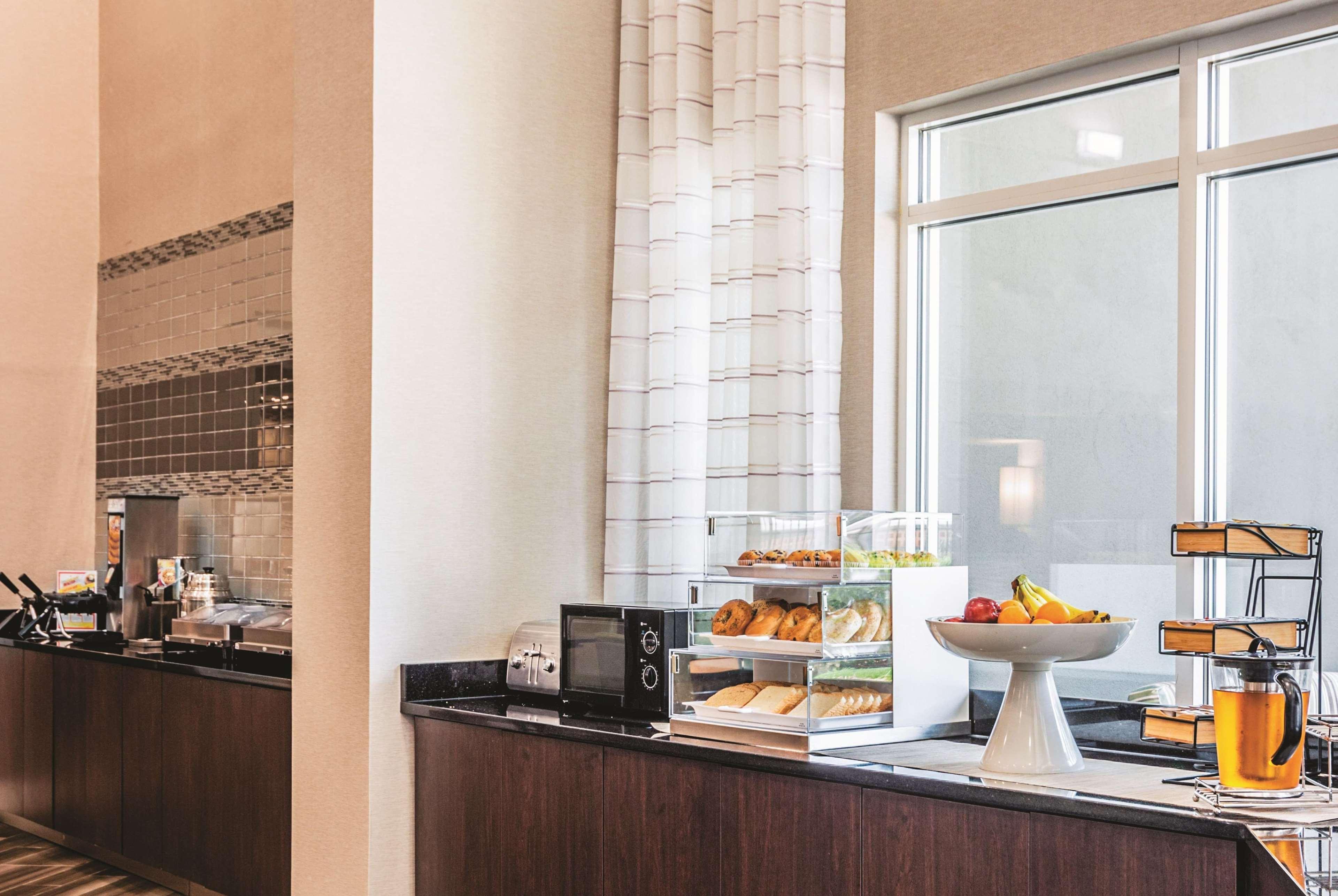 La Quinta By Wyndham Atlanta Perimeter Medical Hotel Санди Спрингс Екстериор снимка